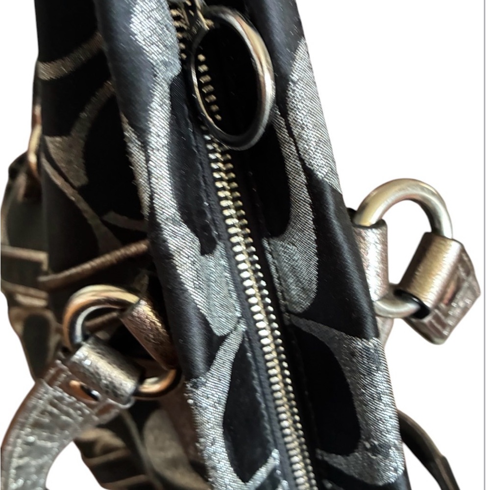 COACH Poppy Bag - Picture 5 of 15